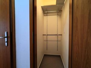 Pronájem bytu 4+kk, Jesenice, Lomená, 81 m2