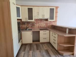 Prodej bytu 2+kk, Praha - Libeň, Nad Okrouhlíkem, 51 m2