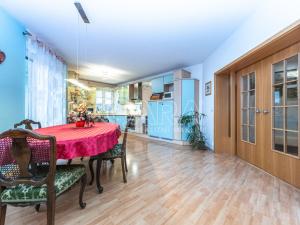 Prodej rodinného domu, Praha, Před oborou, 288 m2