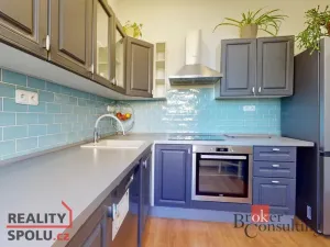 Prodej bytu 2+kk, Karlovy Vary - Stará Role, Svobodova, 62 m2