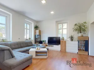 Prodej bytu 2+kk, Karlovy Vary - Stará Role, Svobodova, 62 m2