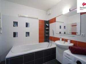 Prodej bytu 2+kk, Praha - Kunratice, Dobronická, 54 m2