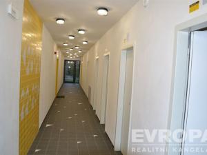 Pronájem bytu 1+kk, Plzeň, Kartónová, 33 m2