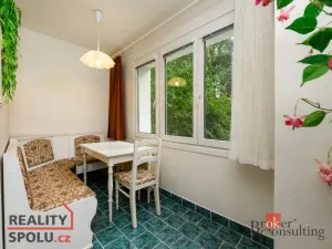 Prodej bytu 2+1, Plzeň - Doubravka, Ke Špitálskému lesu, 58 m2