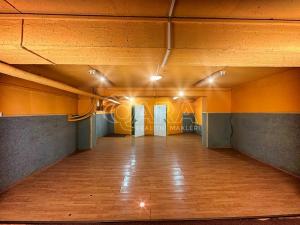 Pronájem obchodního prostoru, Beroun, Švermova, 82 m2