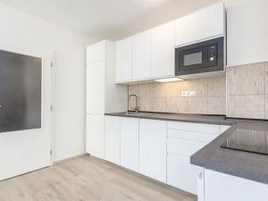 Pronájem bytu 3+1, Praha - Vršovice, Rostovská, 85 m2