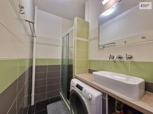 Prodej bytu 1+1, Plzeň - Jižní Předměstí, Čermákova, 43 m2