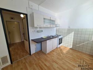 Pronájem bytu 1+1, Kolín, Rimavské Soboty, 30 m2