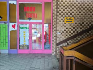 Pronájem obchodního prostoru, Ústí nad Labem, Seifertova, 35 m2