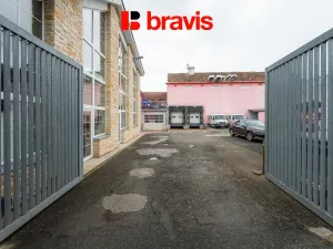 Pronájem kanceláře, Hradčany, Tišnovská, 1016 m2