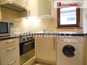 Pronájem bytu 1+1, Praha - Žižkov, Seifertova, 42 m2