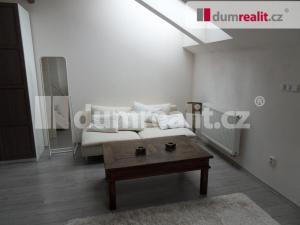 Pronájem bytu 1+1, Praha - Žižkov, Seifertova, 42 m2