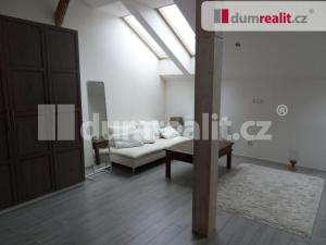 Pronájem bytu 1+1, Praha - Žižkov, Seifertova, 42 m2