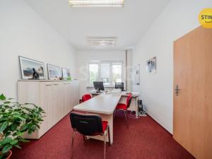 Pronájem kanceláře, Frýdek-Místek, Svazarmovská, 260 m2