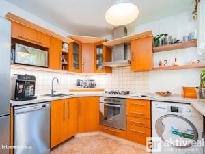 Prodej bytu 3+1, Neratovice, Dr. E. Beneše, 67 m2