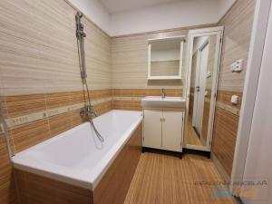Pronájem bytu 3+1, Rosice, Kaštanová, 78 m2
