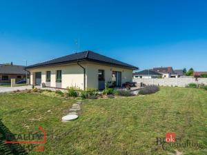 Prodej rodinného domu, Krakovany, 161 m2