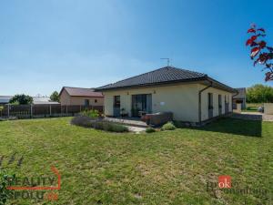 Prodej rodinného domu, Krakovany, 161 m2