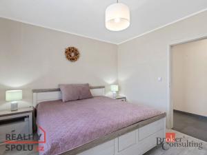 Prodej rodinného domu, Krakovany, 161 m2