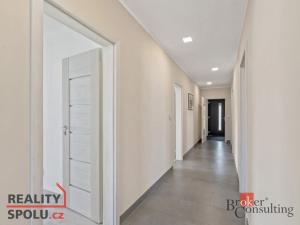 Prodej rodinného domu, Krakovany, 161 m2