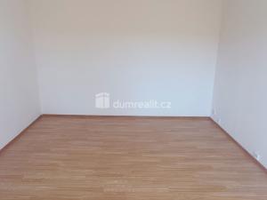 Pronájem bytu 1+1, Benešov nad Ploučnicí, Družstevní, 35 m2