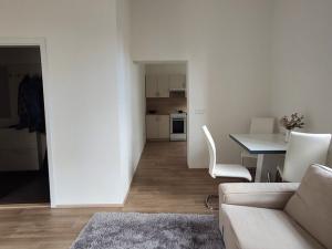 Pronájem bytu 2+kk, Bruntál, Opletalova, 58 m2