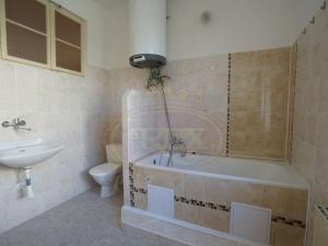 Prodej bytu 2+1, Jaroměř, Na Kameni, 78 m2