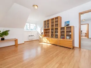 Prodej rodinného domu, Praha - Stodůlky, Průhonek, 350 m2