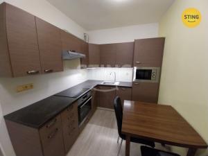 Pronájem bytu 2+kk, Uherské Hradiště, Jabloňová, 46 m2