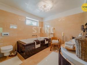 Prodej rodinného domu, Krnov, Palackého, 300 m2