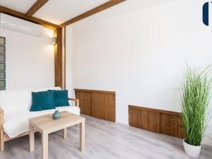 Pronájem bytu 2+kk, Praha - Libeň, Davídkova, 35 m2