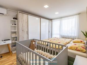 Prodej bytu 3+1, Znojmo, Dukelských bojovníků, 75 m2