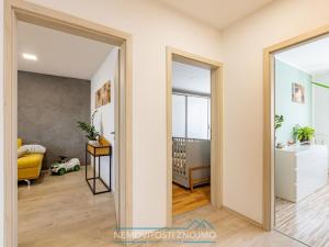 Prodej bytu 3+1, Znojmo, Dukelských bojovníků, 75 m2