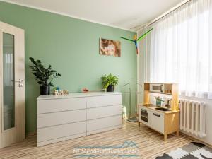Prodej bytu 3+1, Znojmo, Dukelských bojovníků, 75 m2
