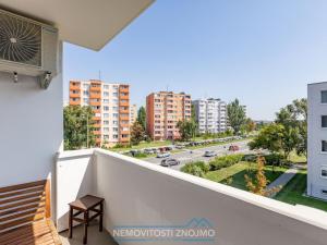 Prodej bytu 3+1, Znojmo, Dukelských bojovníků, 75 m2