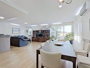 Prodej rodinného domu, Světice, 230 m2