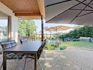 Prodej rodinného domu, Světice, 207 m2