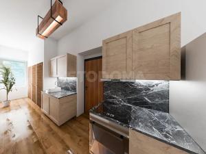 Prodej bytu 2+1, Plzeň, Rokycanská, 51 m2