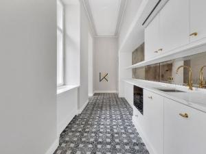 Pronájem kanceláře, Praha, Vodičkova, 377 m2