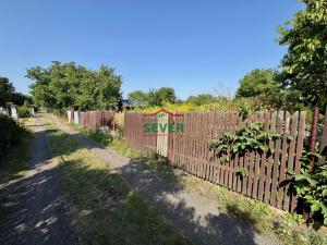 Prodej zahrady, Louny, 475 m2