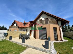 Prodej rodinného domu, Praha - Újezd nad Lesy, Novosibřinská, 220 m2