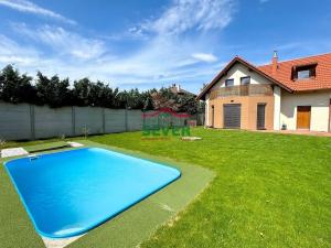 Prodej rodinného domu, Praha - Újezd nad Lesy, Novosibřinská, 220 m2