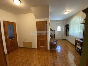 Prodej rodinného domu, Ořech, 222 m2