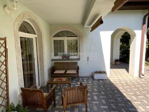 Prodej rodinného domu, Ořech, 222 m2