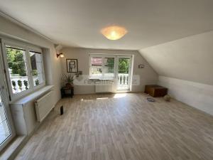 Prodej rodinného domu, Ořech, 222 m2