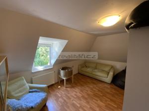 Prodej rodinného domu, Ořech, 222 m2