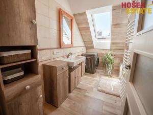 Prodej bytu 3+kk, Brno, ulice 1. května, 82 m2