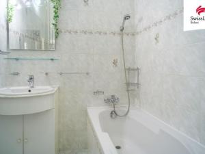 Prodej bytu 2+1, Karlovy Vary, Foersterova, 91 m2