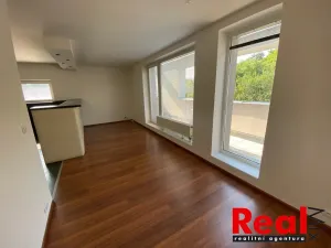 Prodej bytu 3+kk, Praha - Hrdlořezy, U Smetanky, 68 m2