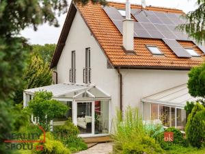 Prodej rodinného domu, Vodochody, 220 m2